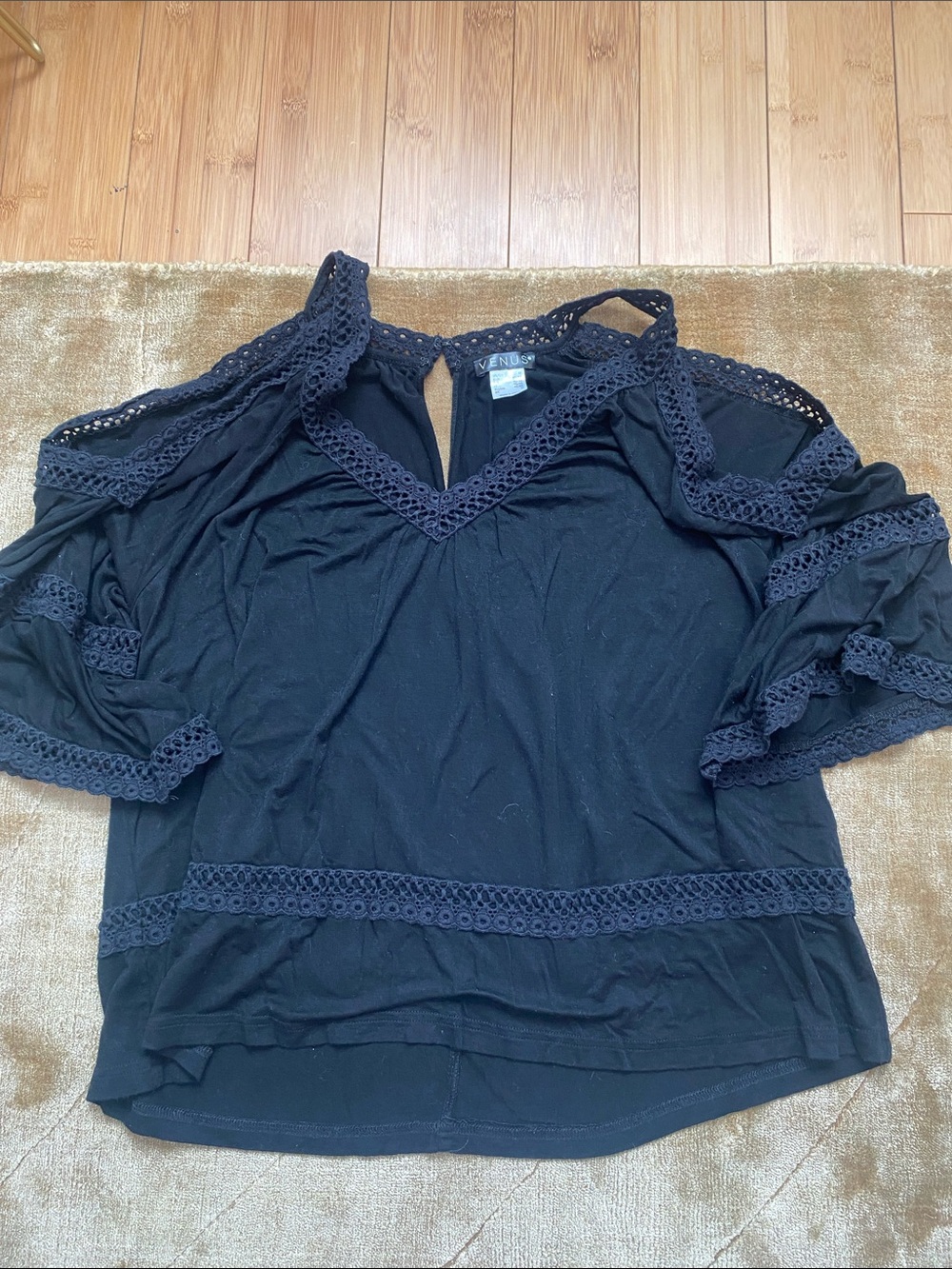 VENUS Black Cold-Shoulder cut out Lace-Trim V-Neck Blouse